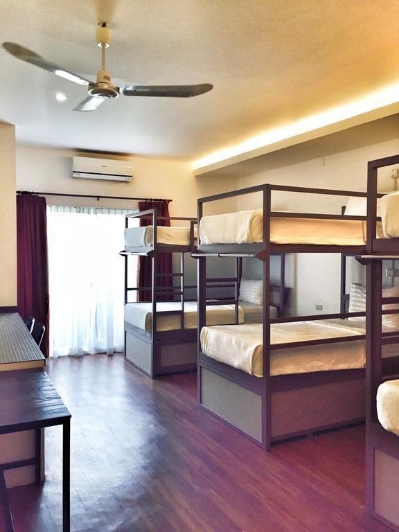 Billabong Hostel Phnom Penh Dış mekan fotoğraf