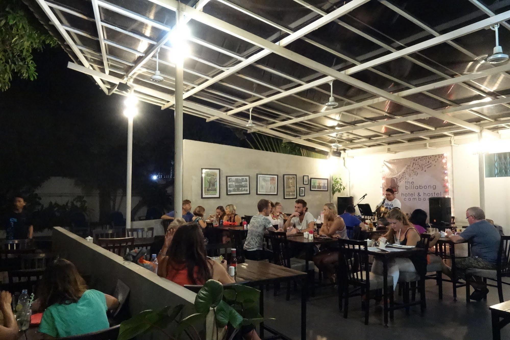 Billabong Hostel Phnom Penh Dış mekan fotoğraf